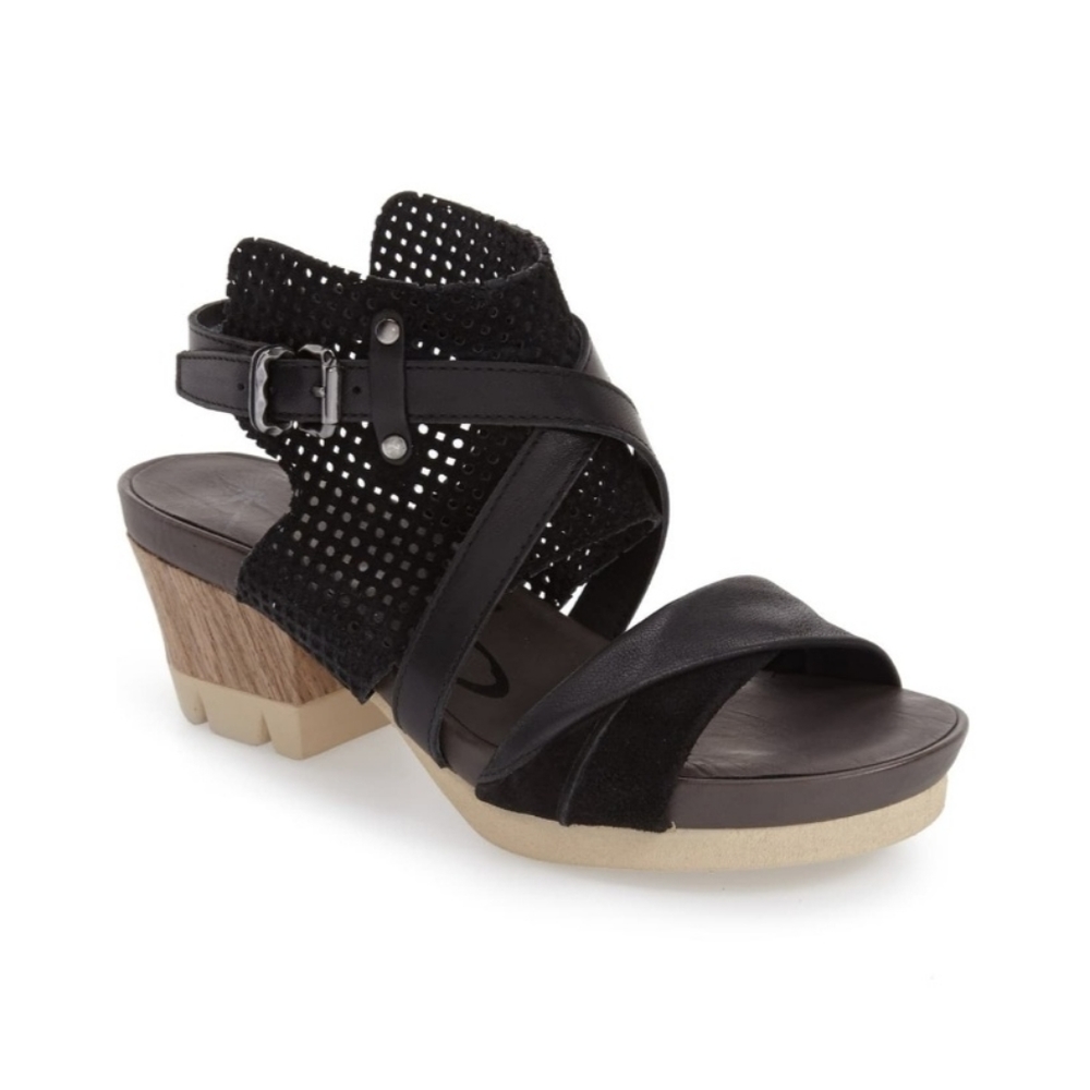 Otbt sandals